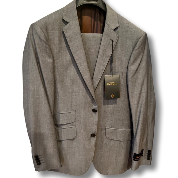 New with Tag! Ben Sherman Suit! perfect for upcoming Holiday Parties!